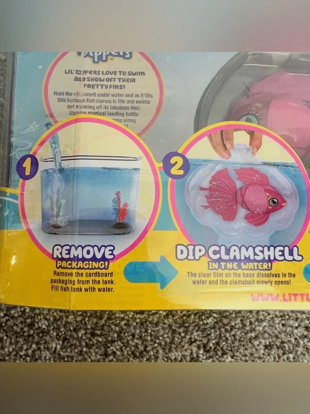 NWT Little Live Pets Lil Dippers Neon Fish with Fish Tank